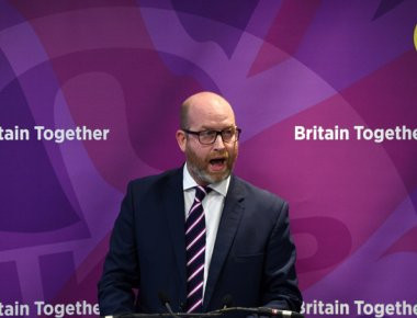 Βρετανία: Δεν δεν αναστείλει την προεκλογική του εκστρατεία το UKIP